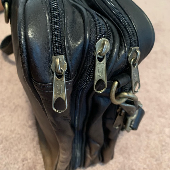 Vintage Convertible Leather Duffle / Messenger Bag | Made in Columbia - Picture 8 of 15